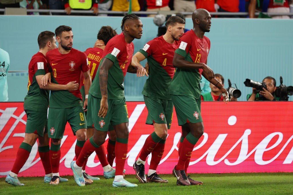 Bồ Đào Nha nhọc nhằn giành 3 điểm