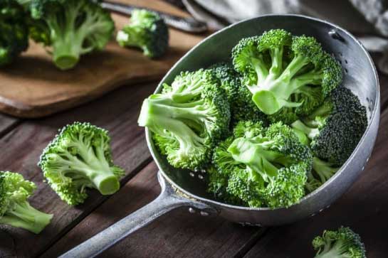 6 loại rau phụ nữ nên ăn nhiều để kích thích sản sinh collagen, tái tạo tế bào, ngừa nếp nhăn và bệnh tật