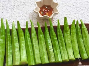 Ngâm đậu bắp với thứ này trước khi luộc: Quả nào cũng xanh mướt, ngọt đậm, không lo nhớt dính