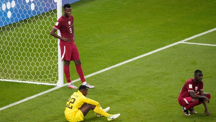 ĐT Qatar là đội chủ nhà bị loại sớm nhất lịch sử World Cup