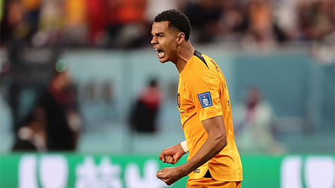 Man United 'soạn hợp đồng' hỏi mua hiện tượng World Cup thay Ronaldo