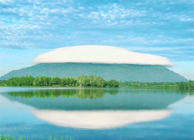Đâu là điều kiện để hình thành đám mây “đĩa bay” ở núi Bà Đen? - Ảnh 5.
