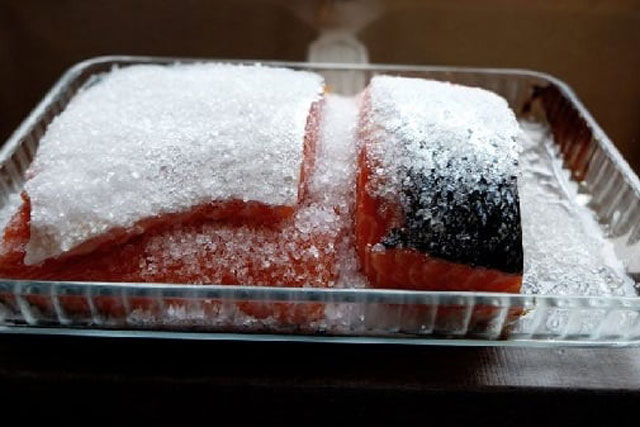 Mẹo rã đông cá siêu nhanh: Chỉ mất 10 phút, đảm bảo cá không tanh, không nát, giữ nguyên dưỡng chất