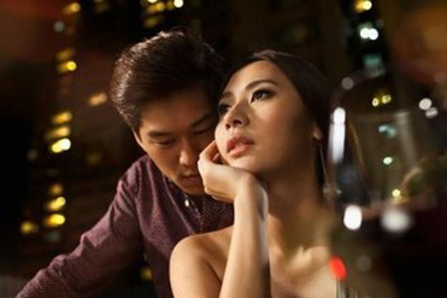 Cô chủ shop thời trang vung tiền xả láng cho tình trẻ và tin động trời nghe được sau lời hẹn cưới