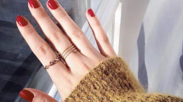 Nhìn ngón tay biết ngay người có phúc khí, cả đời giàu sang phú quý không ai bằng