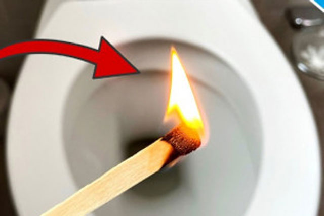 Thả một que diêm đang bốc cháy vào bồn cầu: Công dụng đặc biệt mà ai cũng cần