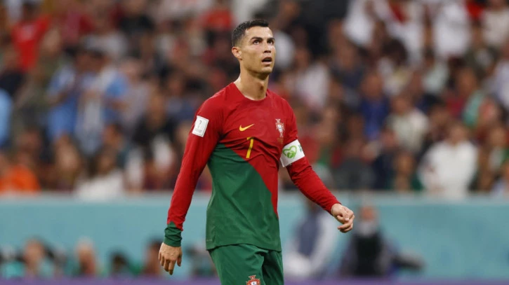 Ronaldo bất ngờ bỏ tập cùng toàn đội Bồ Đào Nha