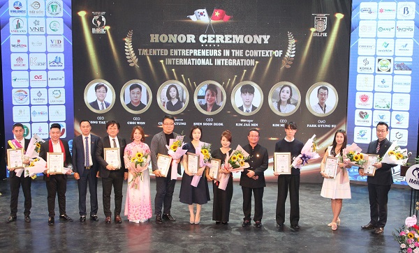 Vinh danh doanh nhân tài năng hội nhập quốc tế năm 2022
