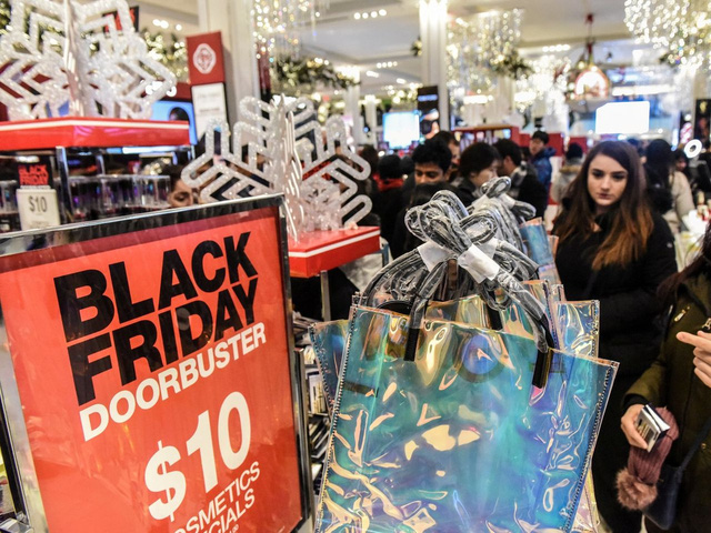 Sức khỏe kinh tế Mỹ ra sao qua mùa mua sắm cuối năm?