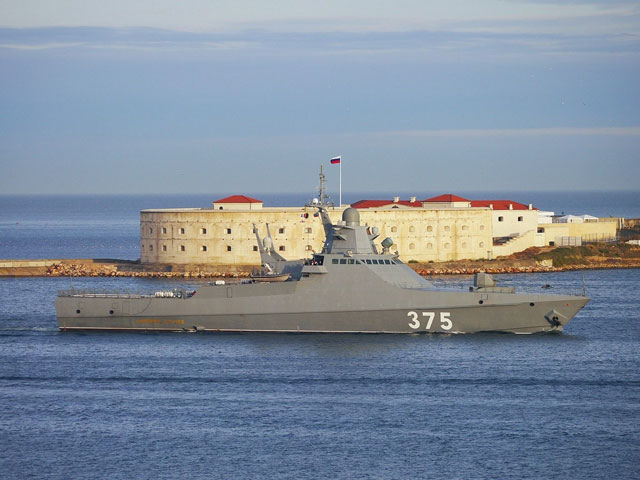Vũ khí mới của Nga bảo vệ tàu chiến trước cuộc tấn công của tên lửa và UAV
