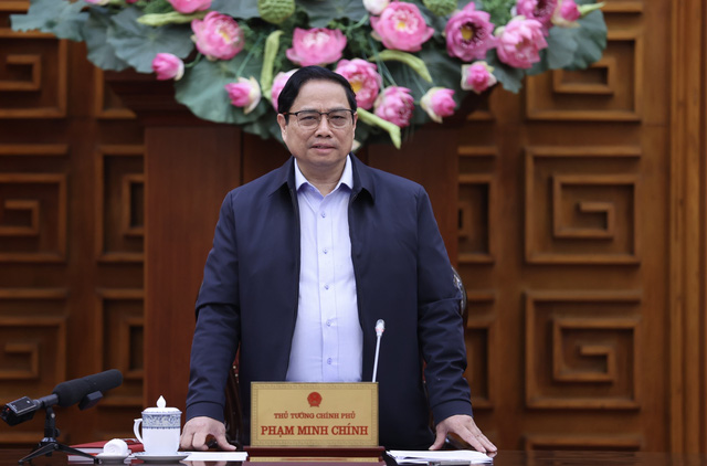 Thủ tướng: Kiên trì mục tiêu ổn định kinh tế vĩ mô, kiểm soát lạm phát