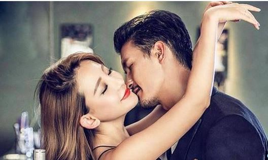 Trận đòn ghen nhớ đời sau buổi 'nghỉ trưa' với sếp già và bài học đắng cay cho thư ký trẻ