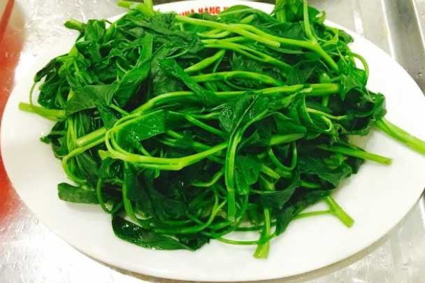 5 tác dụng bất ngờ khi bạn thường xuyên ăn rau muống, ít người biết đến