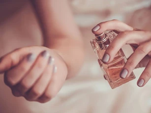 Dùng nước hoa theo cách này với có thể khiến đấng mày râu say đắm