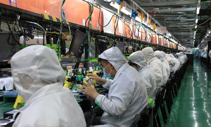 Apple đẩy nhanh kế hoạch chuyển sản xuất ra khỏi Trung Quốc