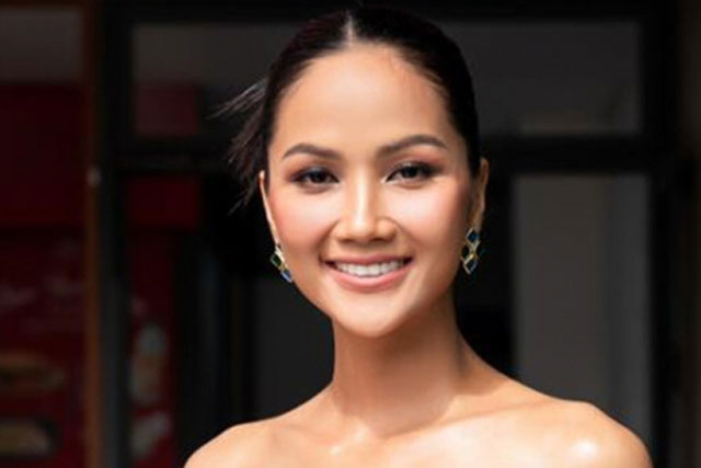 H'Hen Niê "hết hồn" khi bị đồn sắp lên xe hoa