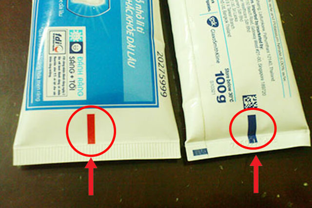 Vạch đỏ, đen dưới đáy tuýp kem đánh răng có phải trong kem chứa toàn hóa chất như lời đồn?