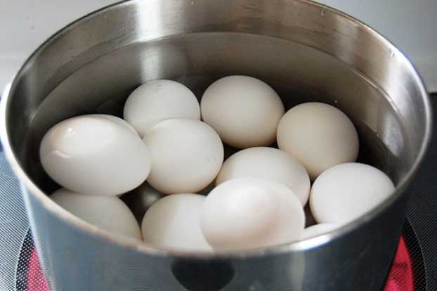 3 kiểu luộc trứng nạp đầy độ tố ăn vào dễ bị ngộ độc: Vừa mất ngon vừa sinh bệnh