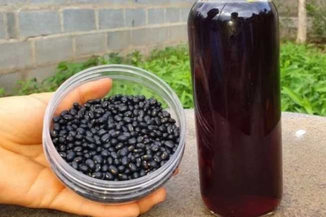 2 khung giờ uống nước đậu đen phát huy tác dụng gấp đôi: Dáng đẹp, da trắng hồng quanh năm