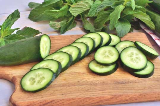 8 loại rau giúp đốt cháy mỡ bụng, giảm cân hiệu quả