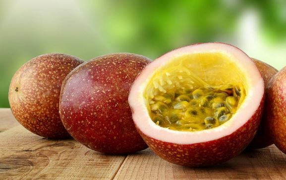 Chanh dây chỉ lấy hạt mà bỏ hết đi quá phí, chẳng khác ném cả đống chất bổ vào thùng rác