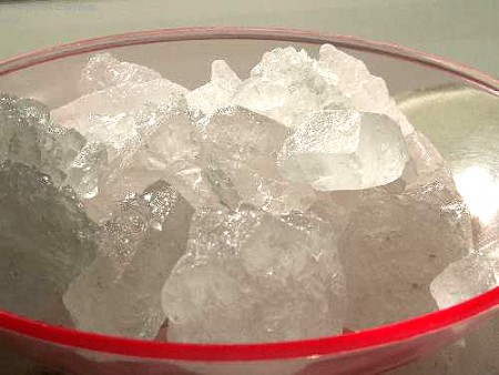 Bài thuốc chữa bệnh từ phèn chua bạn nên biết