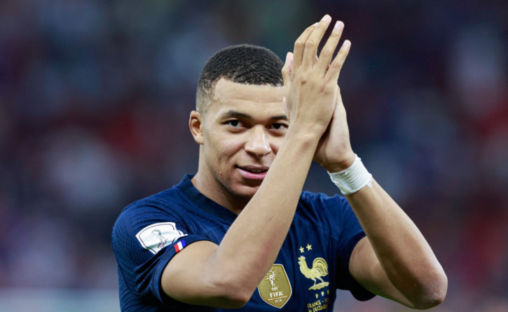 Quả bóng vàng World Cup 2022: Ai cản nổi Messi, Mbappe?