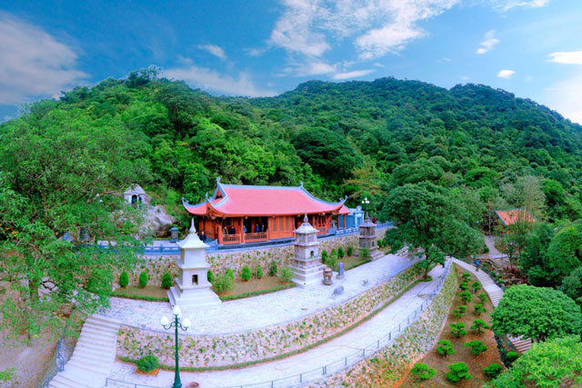 Nẻo về Trúc Lâm Yên Tử...