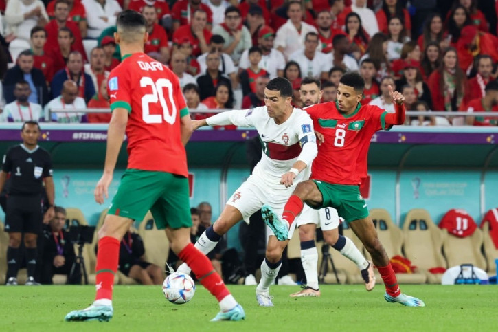 Pháp và bài toán khoan phá tuyến tiền vệ của Maroc