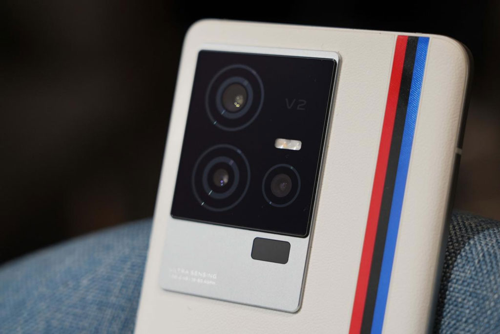 Smartphone cấu hình ‘siêu khủng’, sạc 120W, giá gần 13 triệu đồng