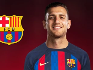 HLV Ten Hag lên tiếng về thông tin Diogo Dalot có thể đầu quân cho Barca