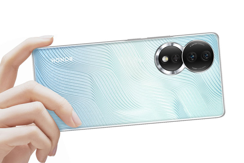 Smartphone chip Snapdragon 782G 5G đầu tiên trên thế giới, sạc 66W, giá 9,38 triệu