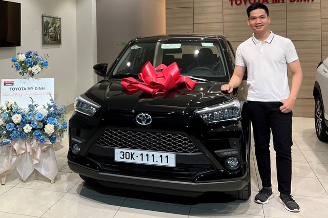 Bốc được biển ngũ quý 1, chủ xe Toyota Raize rao bán 1,5 tỷ đồng
