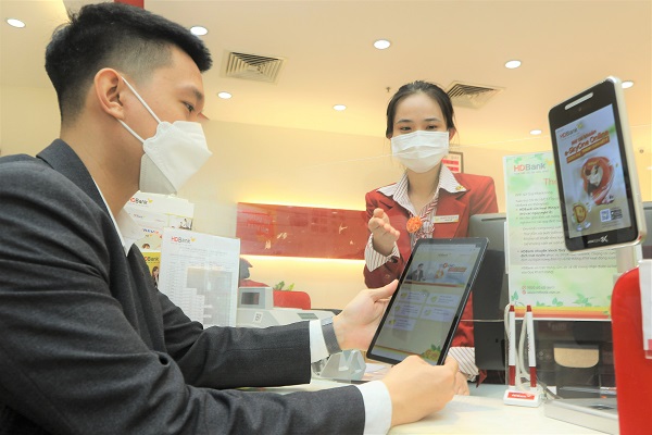 HDBank miễn 100% phí giao dịch online e-SkyOne trọn đời  