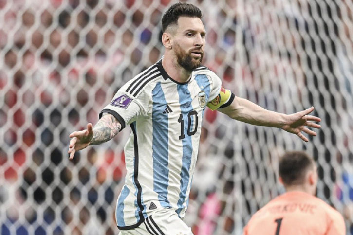 Cùng có 5 bàn thắng, vì sao Messi vượt Mbappe để dẫn đầu danh sách vua phá lưới?