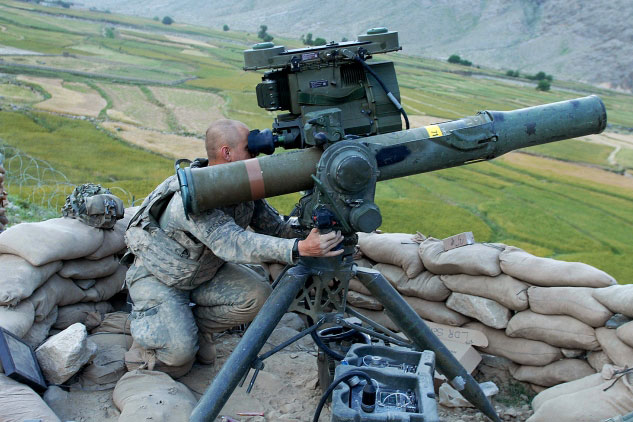 Mỹ cung cấp cho Ukraine tên lửa "sát thủ diệt tăng" TOW