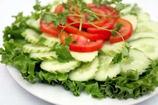 4 sai lầm khi ăn cà chua khiến bạn ngộ độc, bỏ ngay nếu không muốn nhập viện tức thì