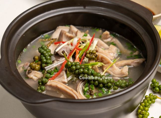 Các cụ nói, "Một dạ dày lợn bằng 10 vị thuốc": Tại sao lại vậy?