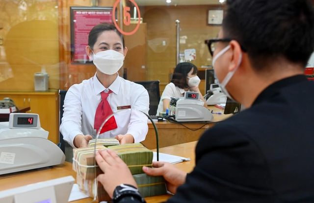 Ngân hàng đẩy mạnh tín dụng cuối năm