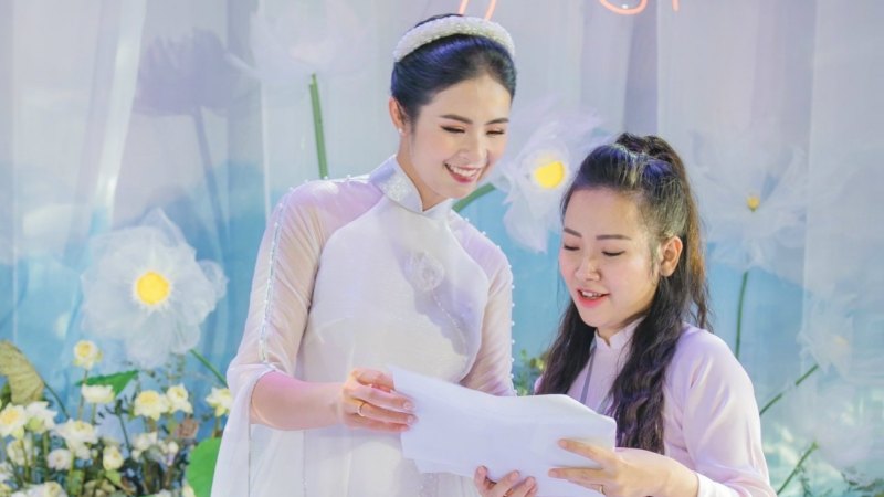 Chân dung nữ đạo diễn đứng sau đám cưới đậm nét truyền thống của hoa hậu Ngọc Hân