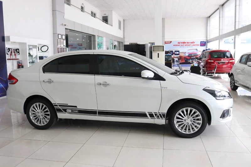 3. Suzuki Ciaz (doanh số: 15 chiếc). Ảnh: Suzuki Sài Gòn ngôi sao.