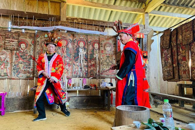 Độc đáo lễ cấp sắc đánh dấu sự trưởng thành của người Dao