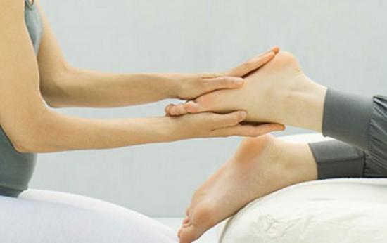 Dấu hiệu ở chân cảnh báo bệnh nguy hiểm