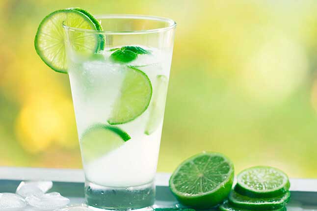 Uống nước chanh vào buổi sáng đừng dại mà mắc "lỗi" này kẻo phá nát dạ dày lúc nào không hay