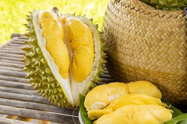 Không ăn sầu riêng khi uống rượu, bia