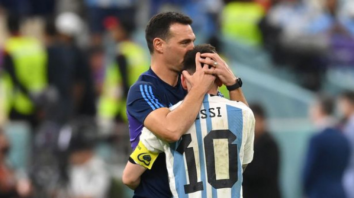HLV Argentina: ‘Chúng tôi cần vô địch World Cup, vì Messi thích nó’