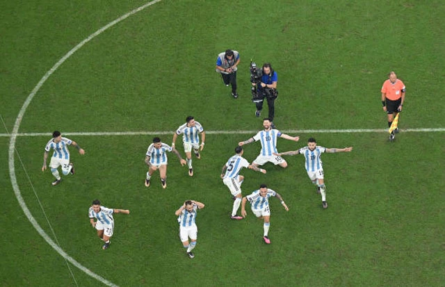 Trên chấm đá phạt luân lưu cân não, Argentina đã thể hiện được sự bình tĩnh và đẳng cấp hơn và giành chiến thắng với tỷ số 4-2.
