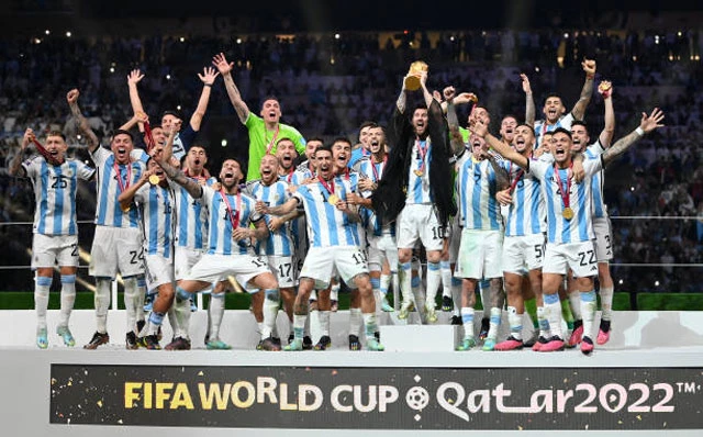 Niềm vui của các cầu thủ Argentina.