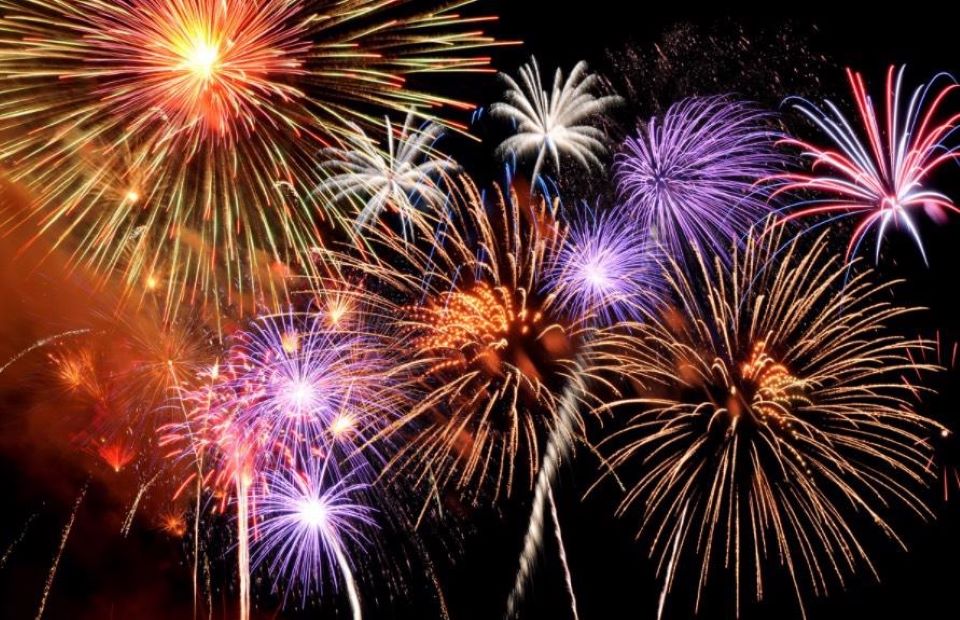 Hà Nội bắn pháo hoa ở 31 điểm vào giao thừa Tết Quý Mão 2023