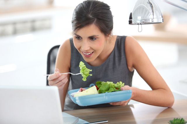 5 bí mật khi ăn uống của cô nàng có vóc dáng hoàn hảo